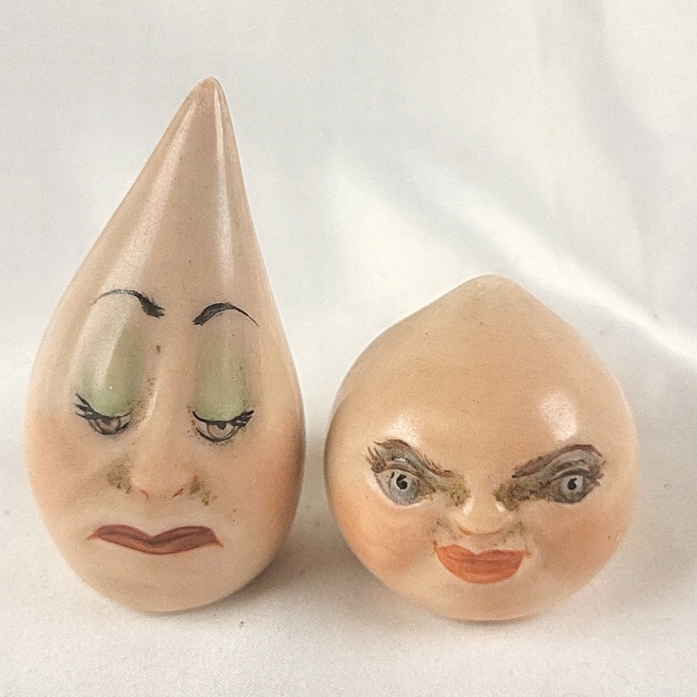 Vintage "Drip & Drop" Salt And Pepper Shakers.